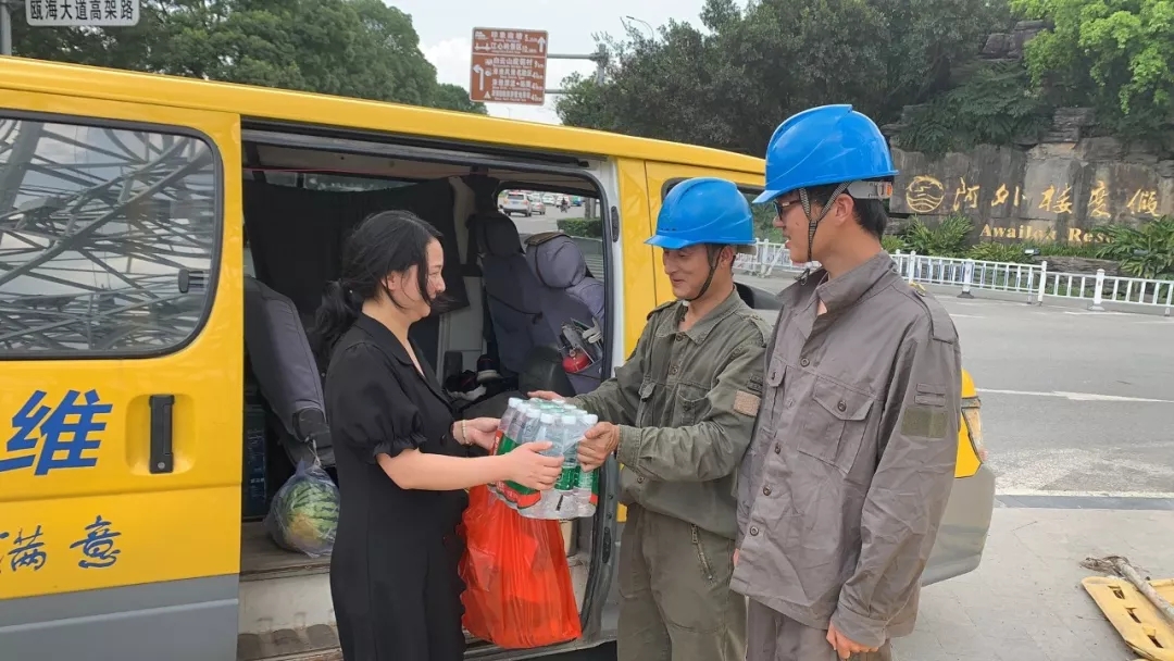 1589762646177290.jpg 640.webp (2).jpg